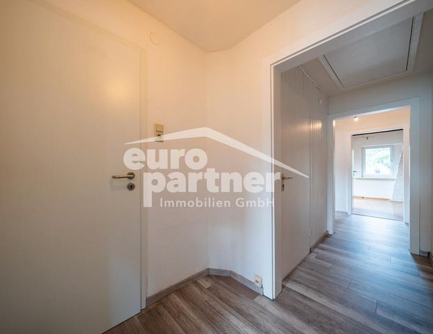 Renovierte Dachgeschosswohnung im Stadtteil Oberstein! - Foto 1