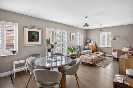 3 bedroom flat to rent - Photo 3