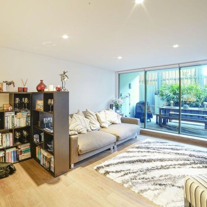 H104/200 Pacific Highway, Crows Nest - Photo 1