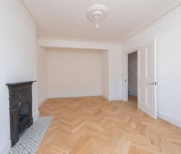 3 bedroom detached house to rent - Photo 2