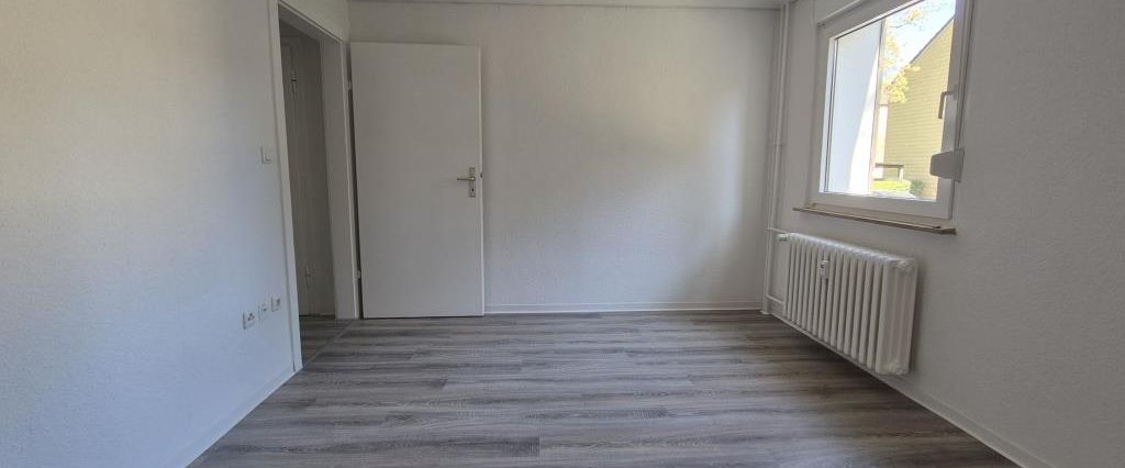 Green happiness on the ground floor: cozy single apartment with balcony - Foto 1