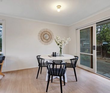 Comfort, Style & Convenience in a Great Werribee Location - Photo 6