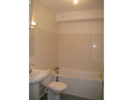 Location Appartement 1 pièce 22m² ORLEANS 45000 - Photo 3