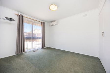 2/736 Centre Road, Bentleigh East - Photo 3