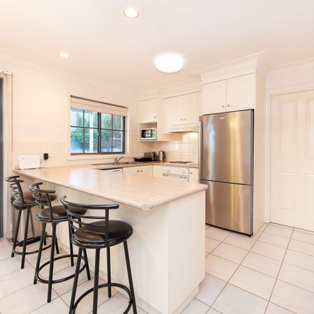 2/4 Campbell Court, East Albury NSW 2640 - Apartment For Rent | Domain - Photo 3