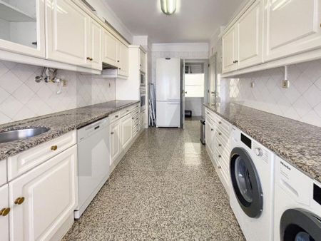 Luxury Apartment for rent in Lumiar, Portugal - Photo 5