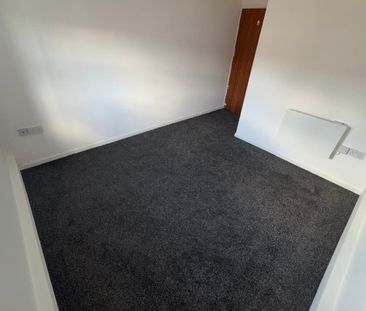 Park Street - Photo 3