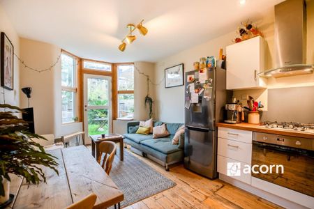 2 bedroom flat to rent - Photo 2