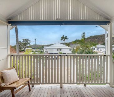 Timeless Charm with Modern Comfort - Castle Hill Views - Photo 3