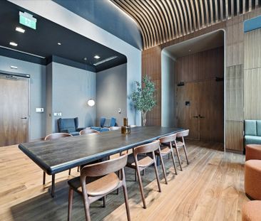 For Lease - 3240 William Coltson Avenue Unit# 1402, Oakville, Ontario - Photo 2