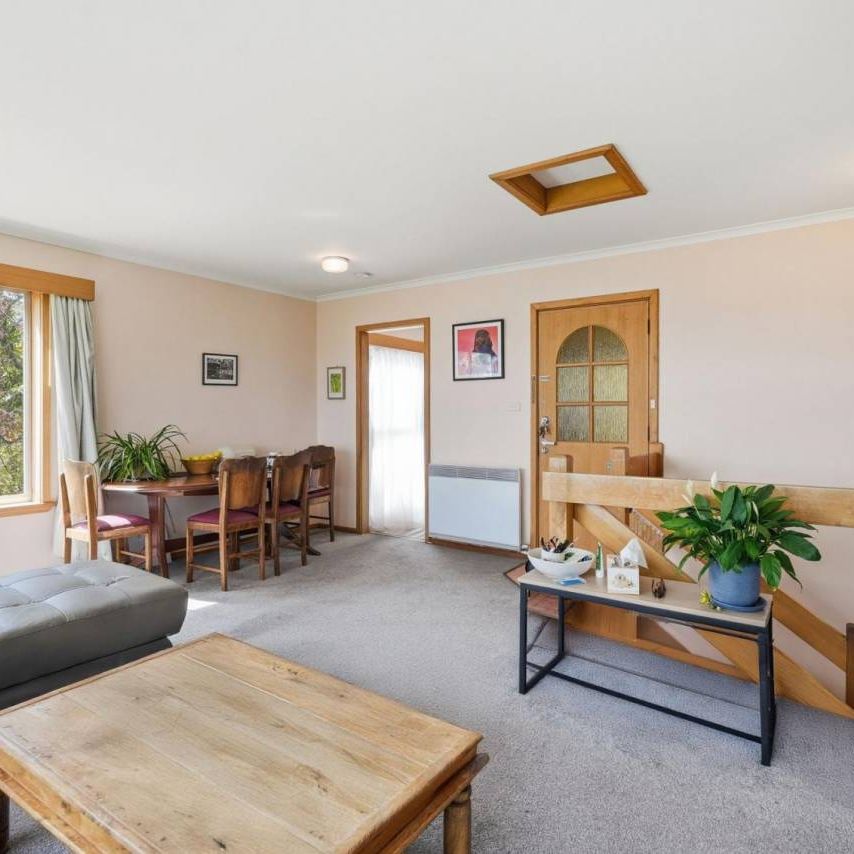 Views & Sunshine in the heart of Sandy Bay - Photo 1