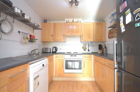 Glaisher Street, London, SE8 - Photo 3