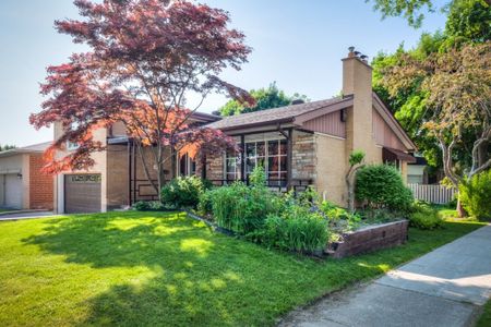 For Lease - 17 Ealing Drive, Toronto, Ontario - Photo 4