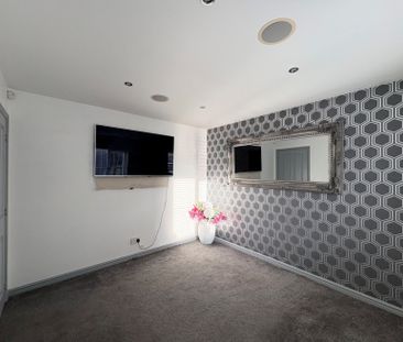 4 bedroom semi-detached house to rent - Photo 1