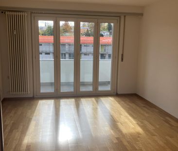 À louer - Bel appartement 4.5 pièces au 4ème étage - Foto 2