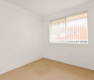 2 BEDROOM UNIT WITH GARAGE IN SMALL COMPLEX - Photo 4