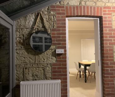 4 bedroom detached house to rent - Photo 2