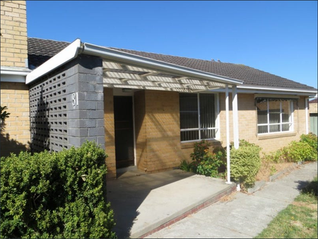 81 Patrick Street, Oakleigh East VIC 3166 - House For Rent | Domain - Photo 2