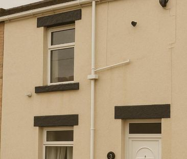 2 bedroom terraced house to rent - Photo 1