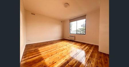 COZY COTTAGE!! - Photo 2