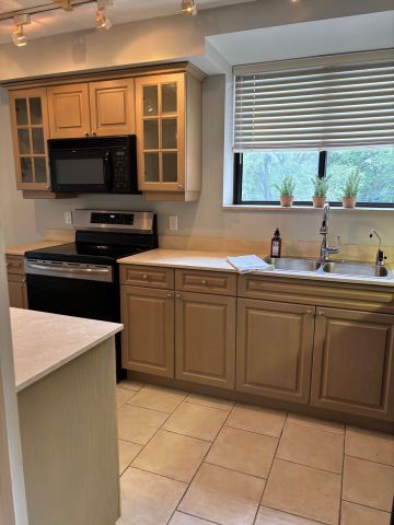 For Lease - 40 Sylvan Valley Way Unit# 318, Toronto, Ontario - Photo 2