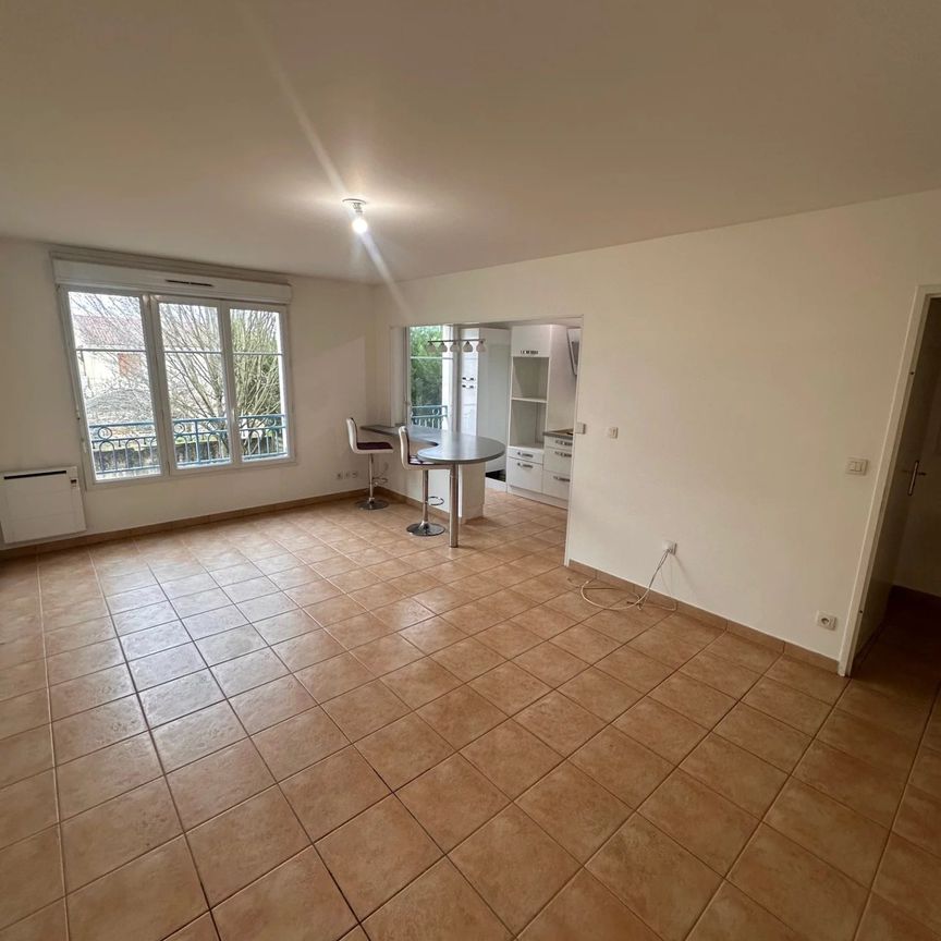 Location Appartement 3 pièces 61m² OZOIR LA FERRIERE 77330 - Photo 1