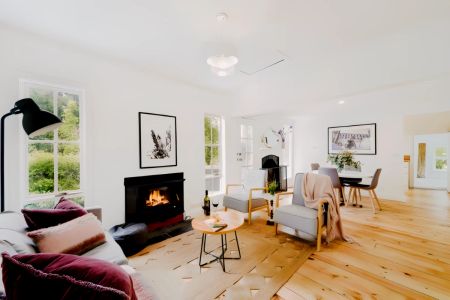 3 Bed, 1 Bath - Photo 2