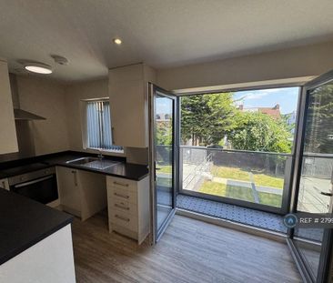 1 bedroom flat to rent - Photo 6