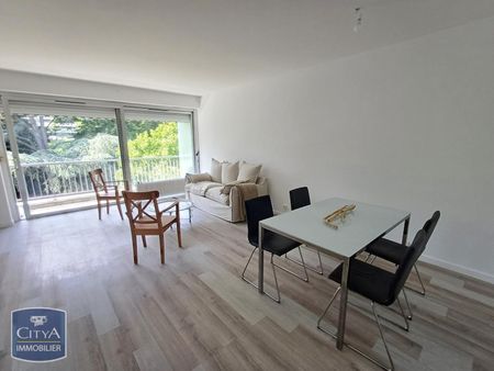 Location Appartement 2 pièces 62m² ROUBAIX 59100 - Photo 2