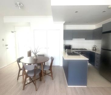 Easy Living in a Prime Merrylands Location - Furniture Included - Photo 4