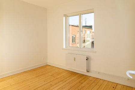 Lys 3-værelses lejlighed i Aalborg med nærhed til park og indkøb - Photo 2