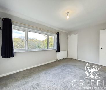 West Thorpe, Basildon, Essex, SS14 - Photo 3