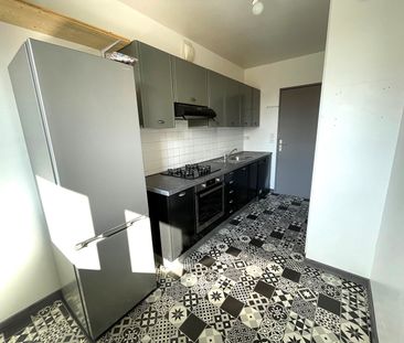 Location Appartement 3 pièces 63m² AMBILLY 74100 - Photo 6