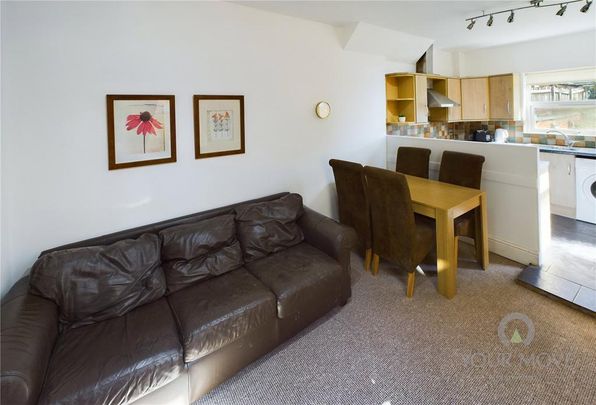 1 bedroom in a house share to rent - Photo 1