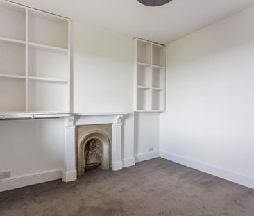 6 bedroom detached house to rent - Photo 3