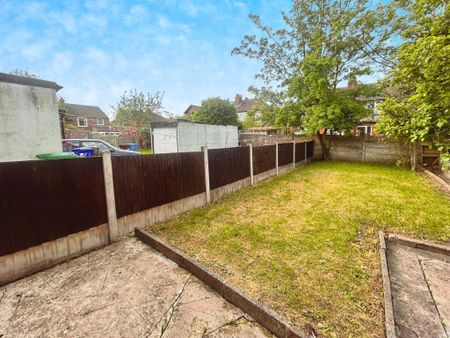 4 bedroom semi-detached house to rent - Photo 4