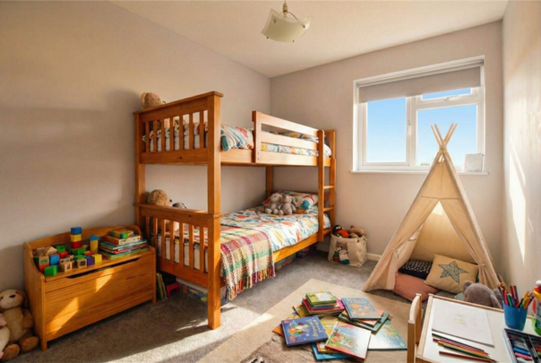 3 bedroom terraced house to rent - Photo 1