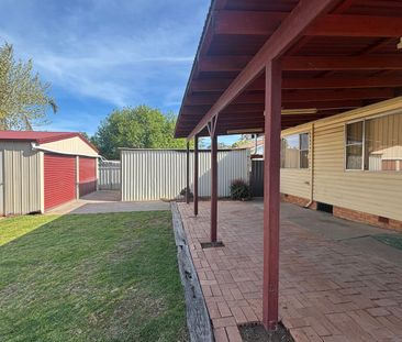 THREE BEDROOM HOME - Photo 5