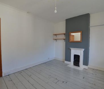 2 bedroom semi-detached house to rent - Photo 2