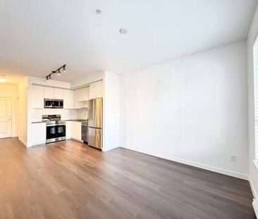 1 bed 1 den Surrey Fleetwood Brand New condo for rent - Photo 3