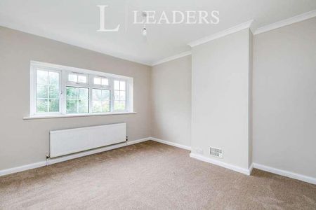 Merrow Village, Guildford, GU1 - Photo 3