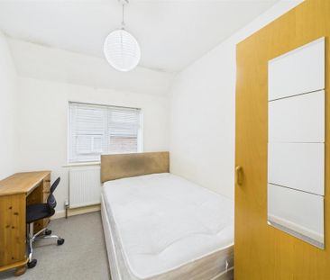 4 bedroom house to rent - Photo 4