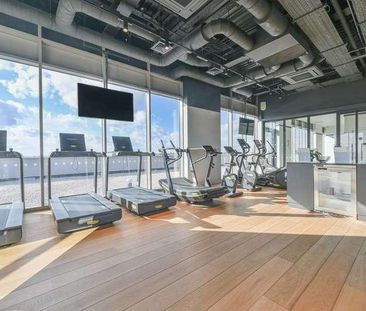 Greenford Quay, Greenford, UB6 - Photo 4