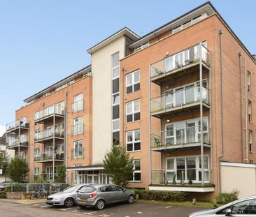 2 bedroom flat to rent - Photo 2