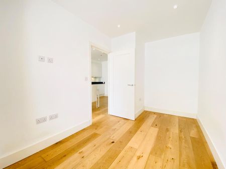 1 bedroom flat to rent - Photo 2