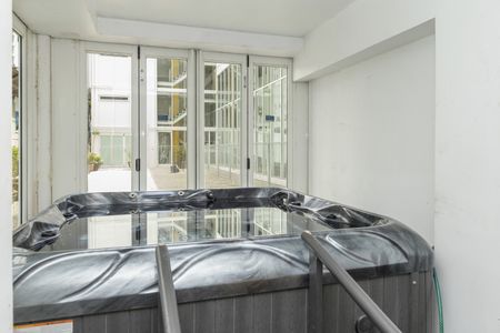 Furnished one bedroom in CBD, hot & cold water included - Photo 4