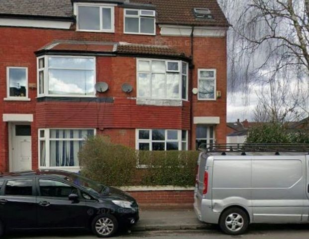 Dickenson Road Manchester - Photo 1