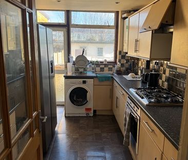 Room in a Shared House, Glebelands Avenue, IG2 - Photo 4