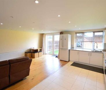 Aldridge Road, Slough, SL2 - Photo 3