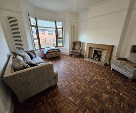 6 bedroom semi-detached house to rent - Photo 2